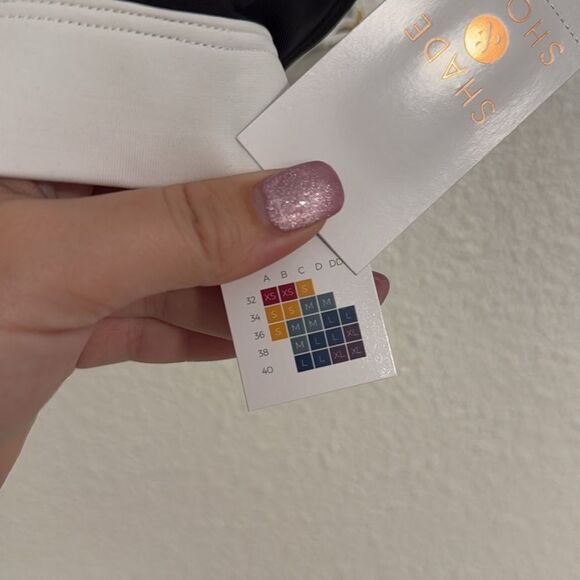 NWT- Shade & Shore- Black White Wide Band Triangle bikini top- Size XS - Picture 5 of 8